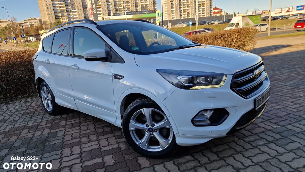 Ford Kuga 1.5 EcoBoost 2x4 ST-Line - 3