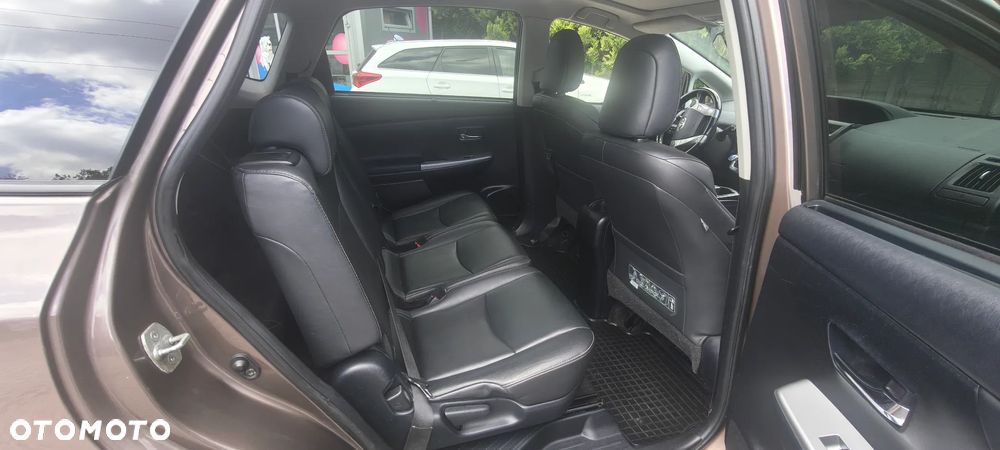 Toyota Prius+ Hybrid 135 Executive - 8