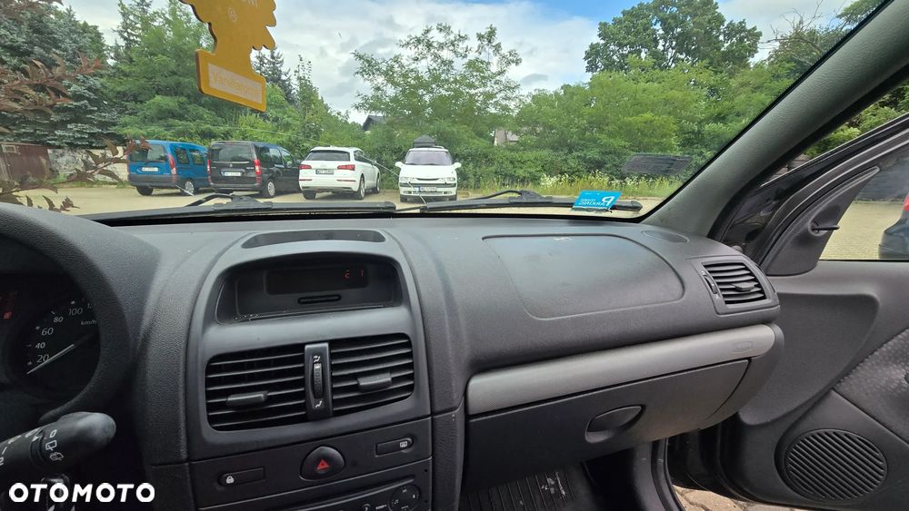 Renault Clio 1.2 16V Alize Euro5 - 11