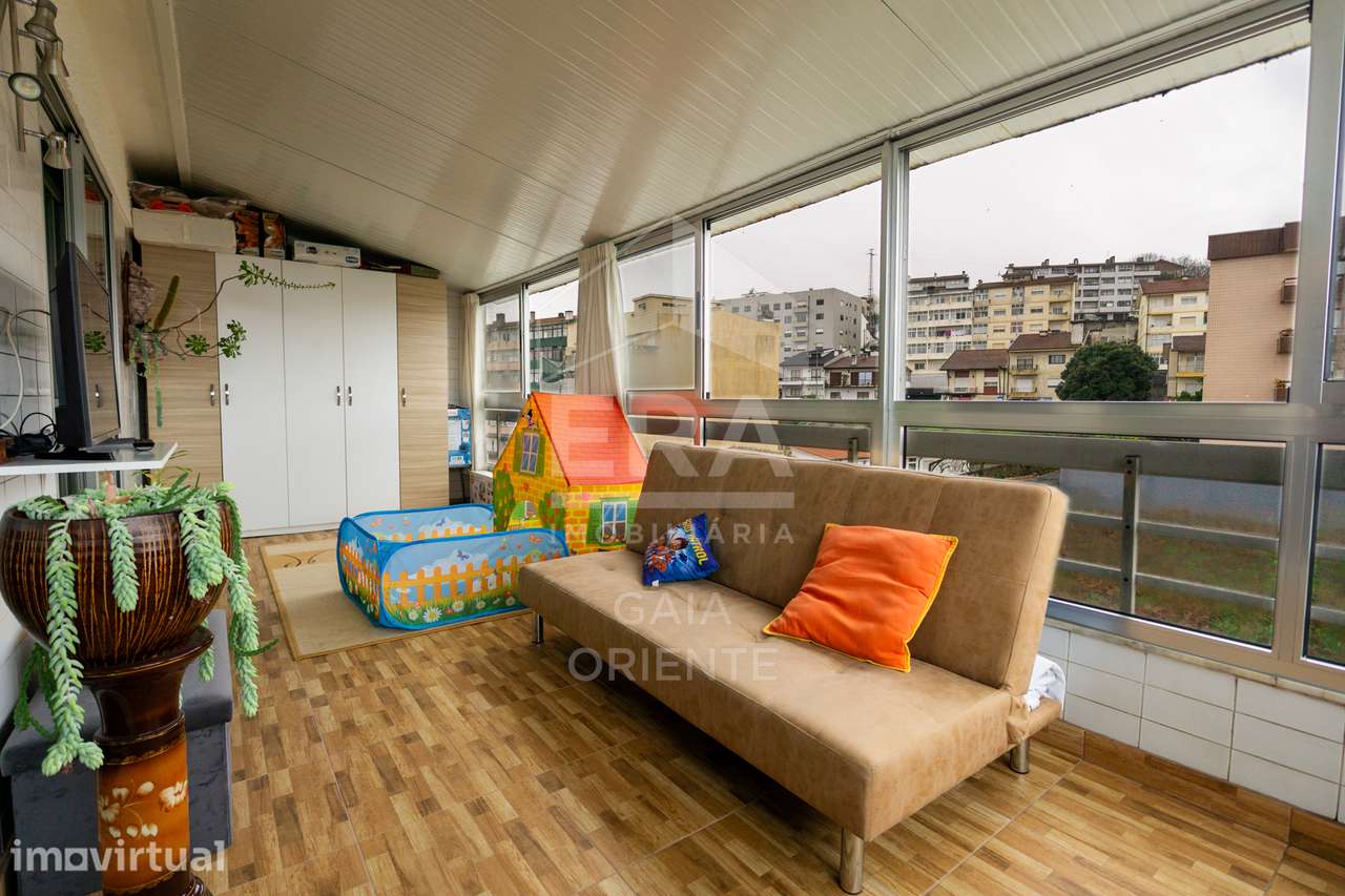 Apartamento T2 com Terraços e Vista Douro - Grande imagem: 3/43