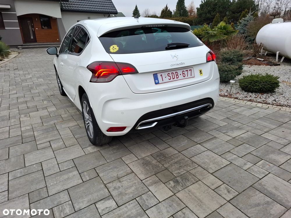 Citroën DS4 HDi 110 SoChic - 11
