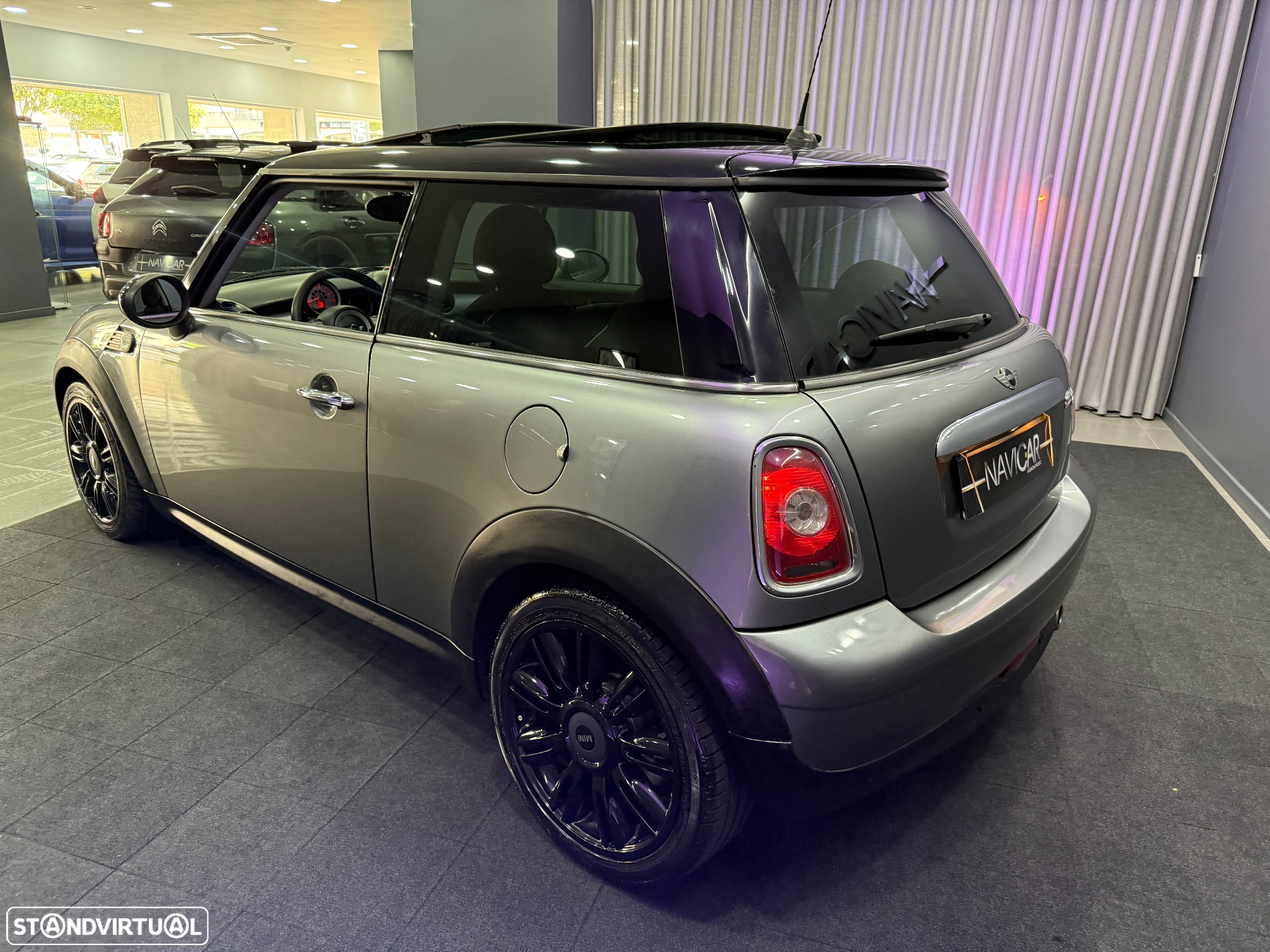 MINI 3 Portas Cooper D - 18