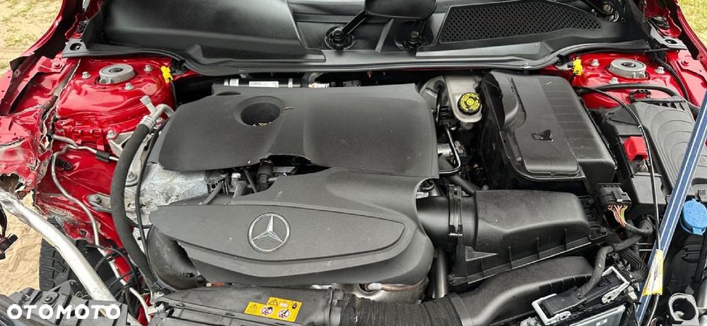 Mercedes-Benz GLA 200 7G-DCT Peak Edition - 28