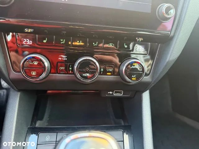 Skoda Octavia 1.5 TSI ACT Business - 19