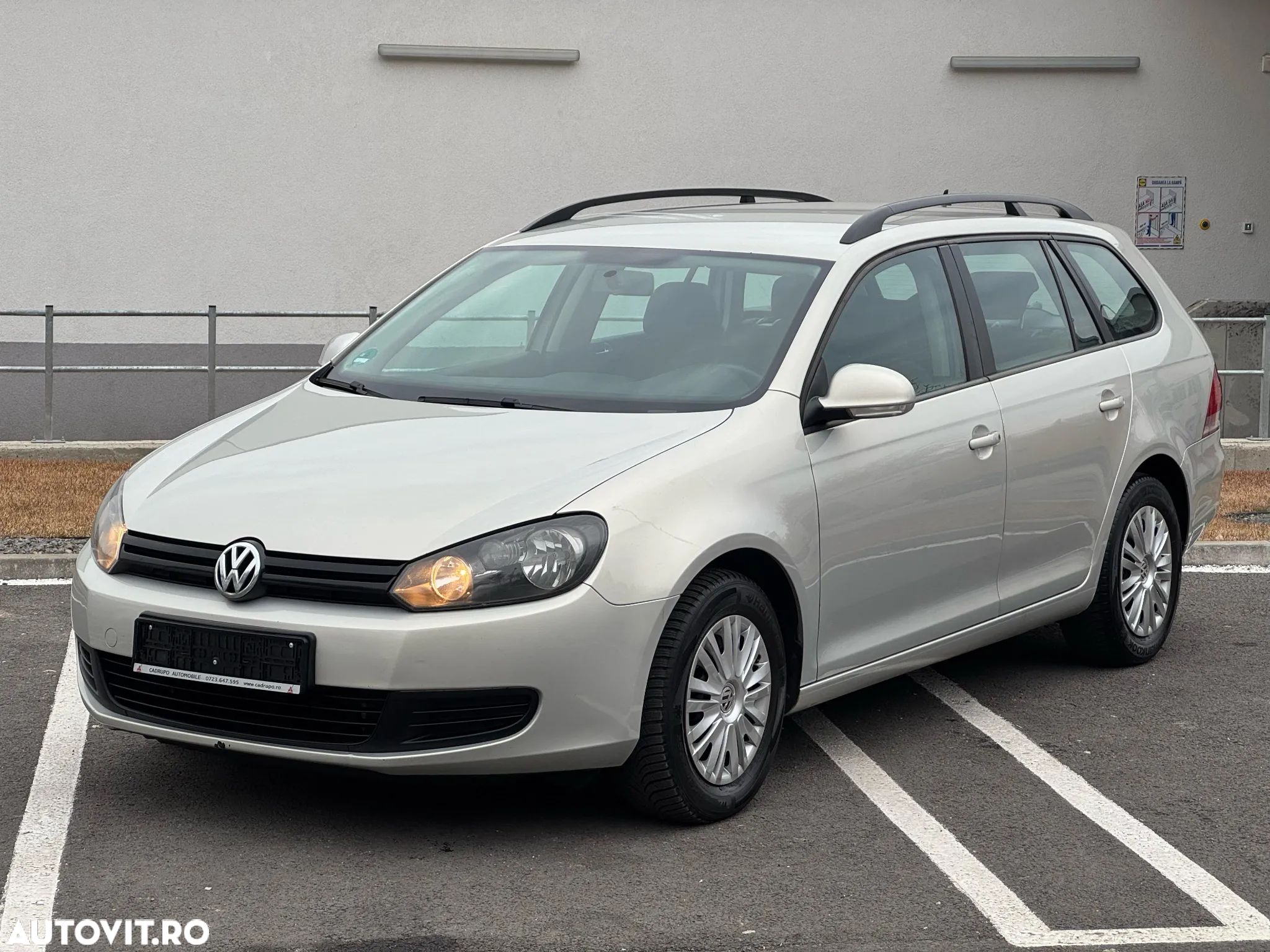 Volkswagen Golf 1.6 TDI DPF BMT Trendline - 1