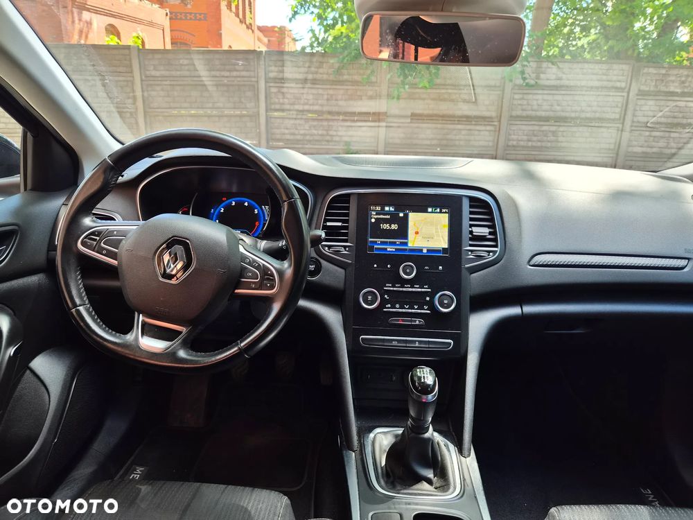 Renault Megane 1.2 Energy TCe Limited - 17