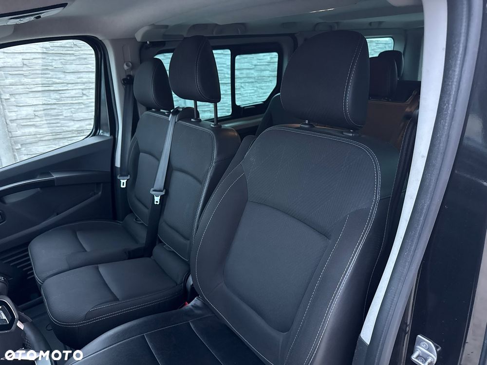 Renault Trafic 2.0 dCi EDC - 9