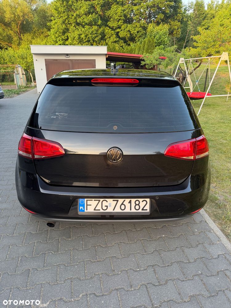 Volkswagen Golf - 5