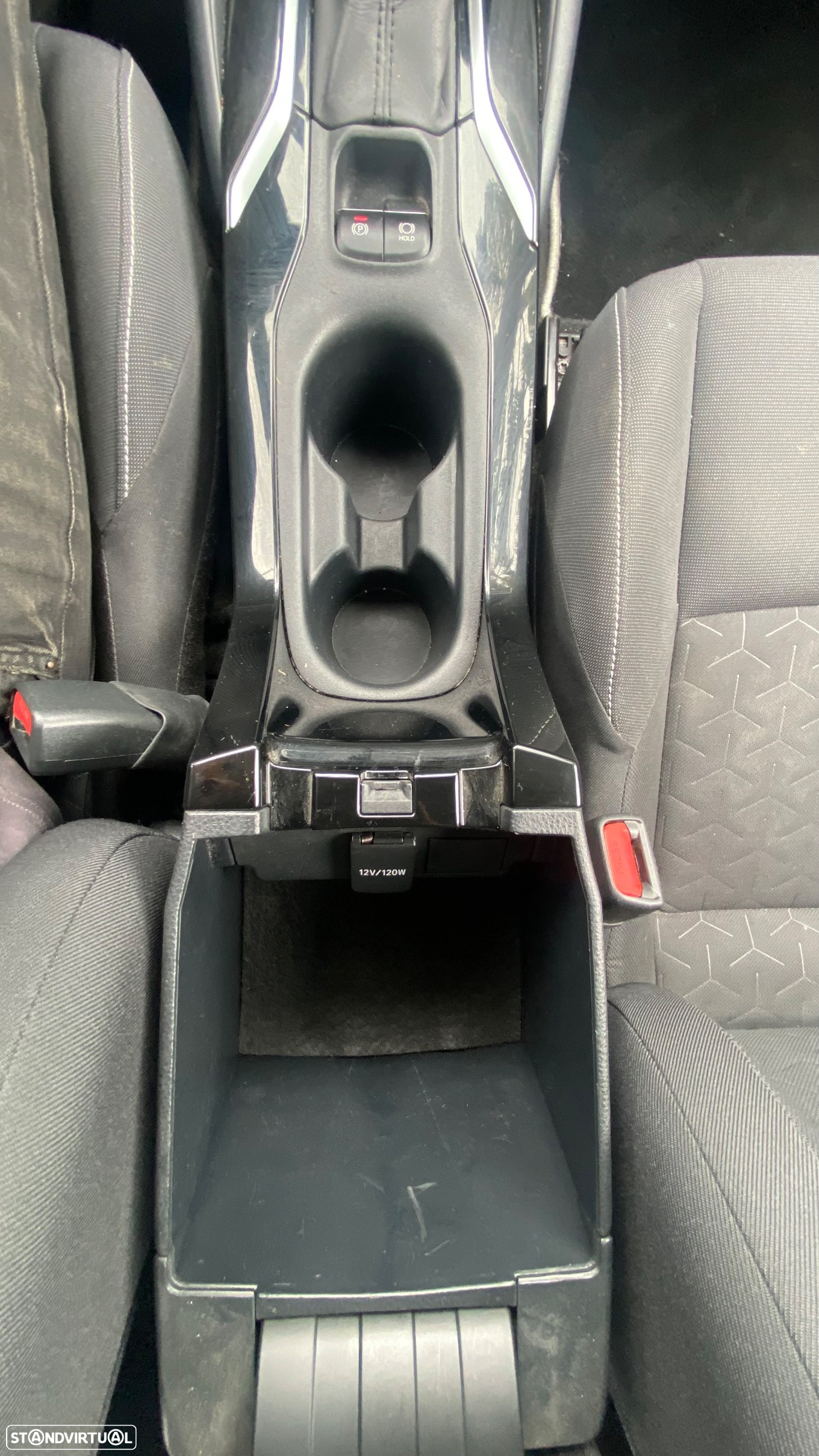 Toyota Corolla 1.8 Hybrid Comfort - 51