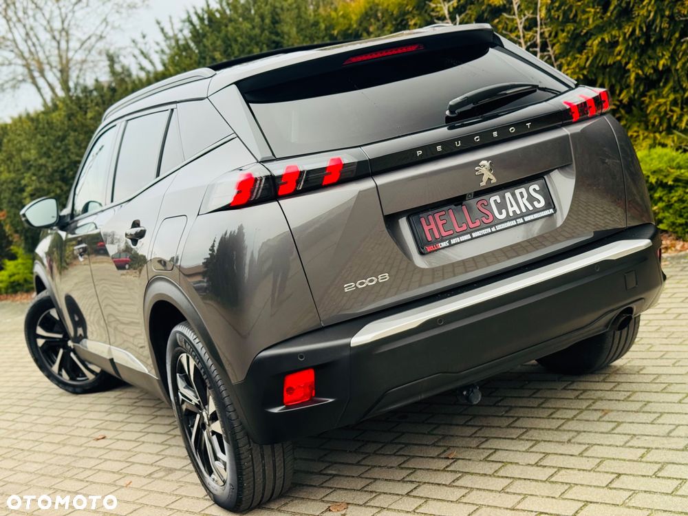 Peugeot 2008 - 13