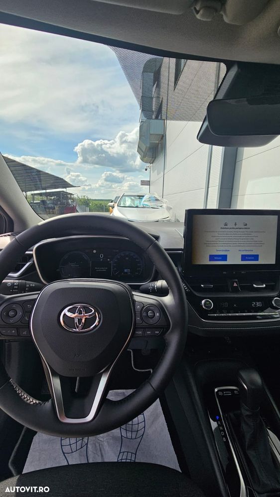 Toyota Corolla - 8
