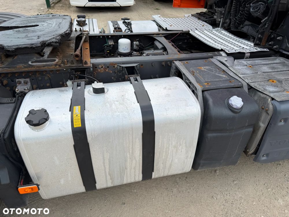 Volvo FH 500 / 3 SZTUKI / HYDRAULIKA + 2 ZBIORNIKI PALIWOWE / GLOBETROTTER / EURO 6 / LODÓWKA / DŁUGA RAMA / DOSTĘPNE 3 SZTUKI !! - 21