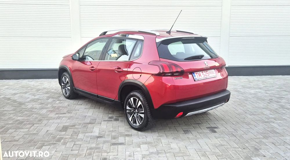 Peugeot 2008 PureTech 110 Stop&Start EAT6 GT-Line Edition - 8