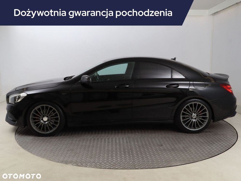Mercedes-Benz CLA - 4
