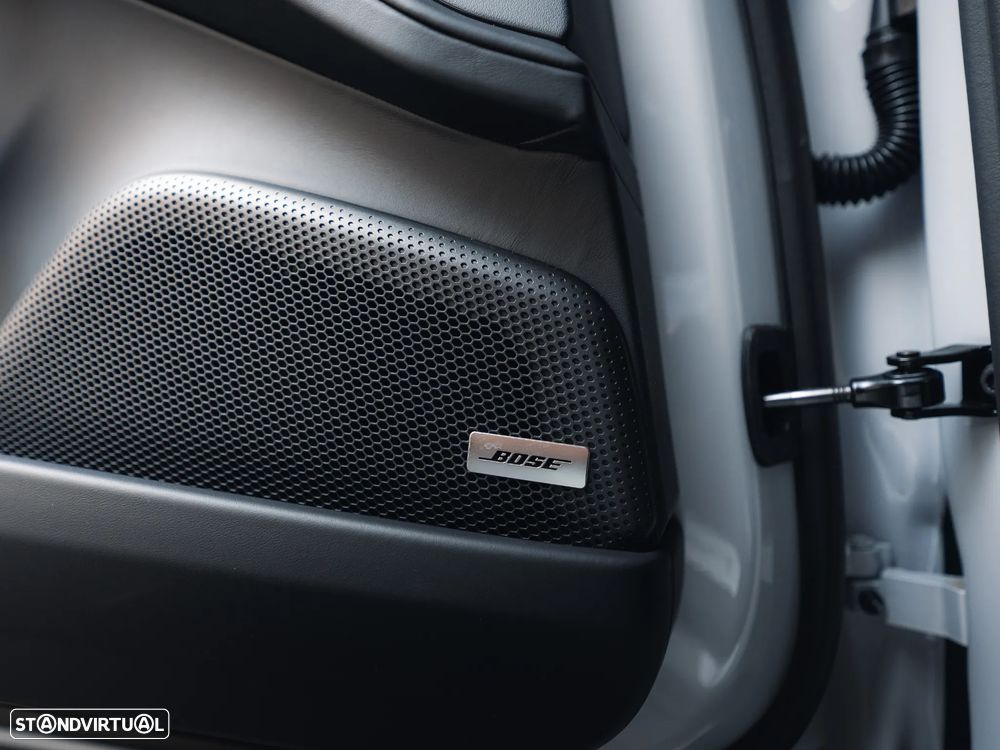 Porsche Panamera 4 E-Hybrid - 18