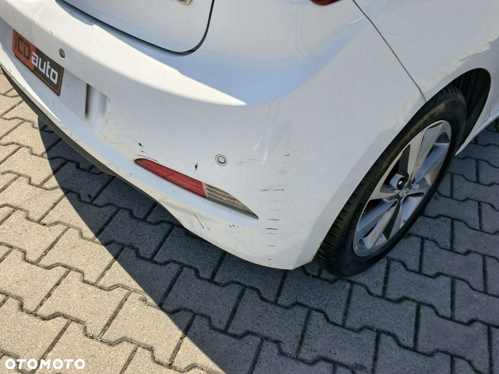 Hyundai i20 - 18