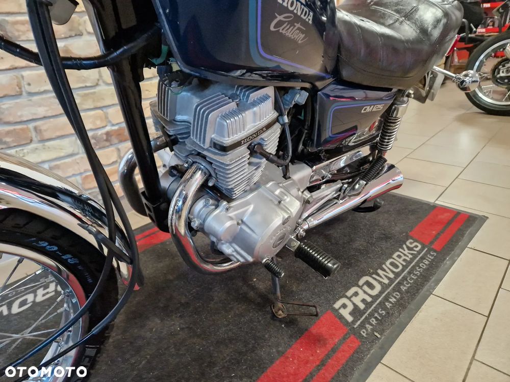 Honda CM - 15