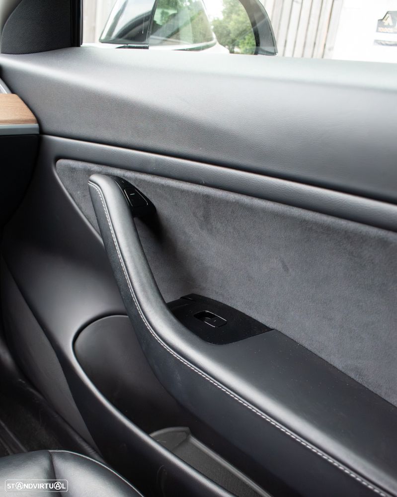 Tesla Model 3 Performance Dual Motor AWD - 21