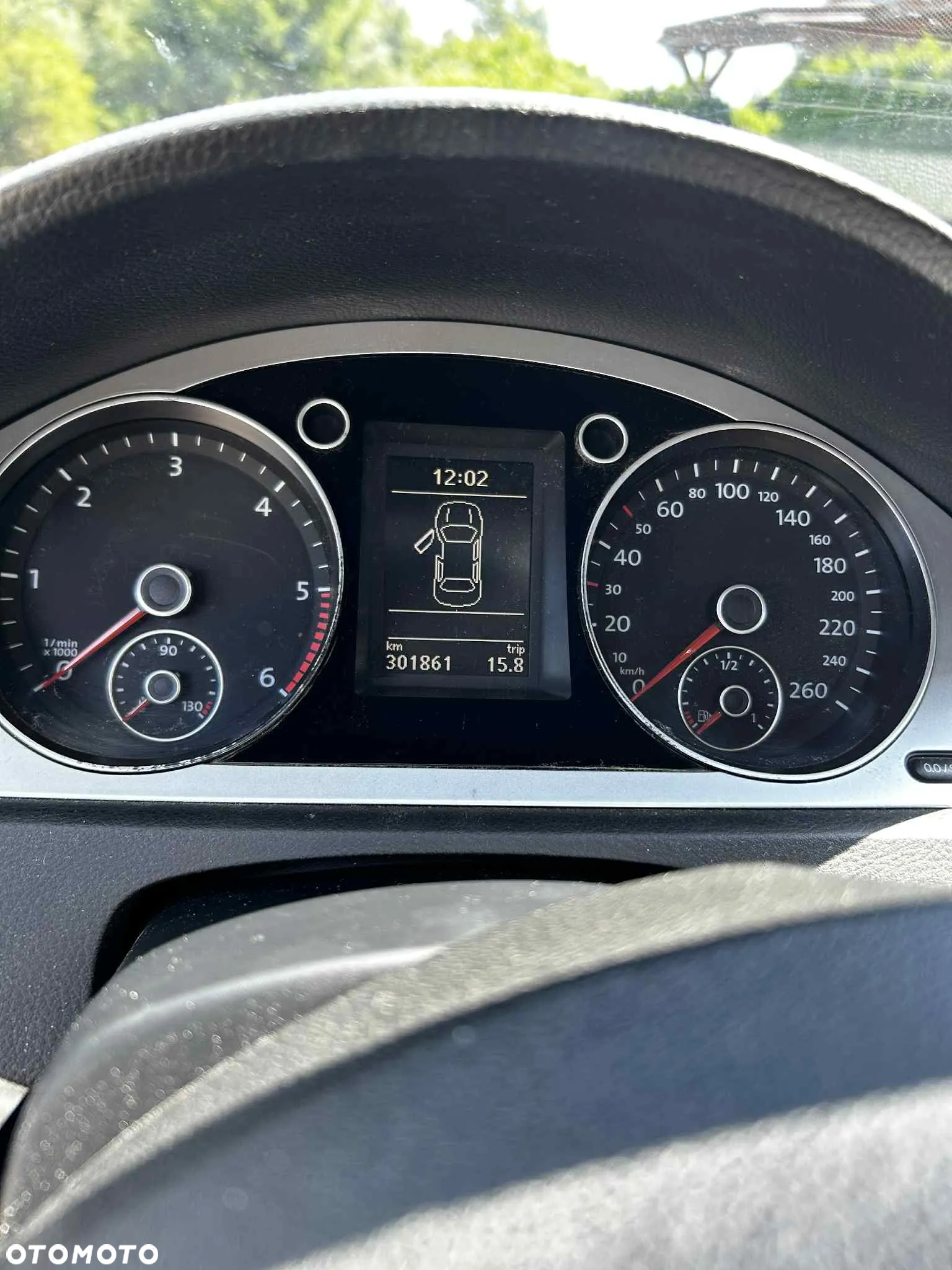 Volkswagen Passat 2.0 TDI Comfortline - 9