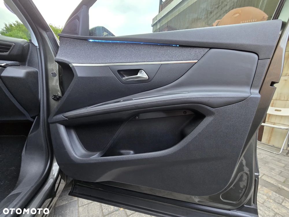 Peugeot 3008 1.2 PureTech Allure - 31