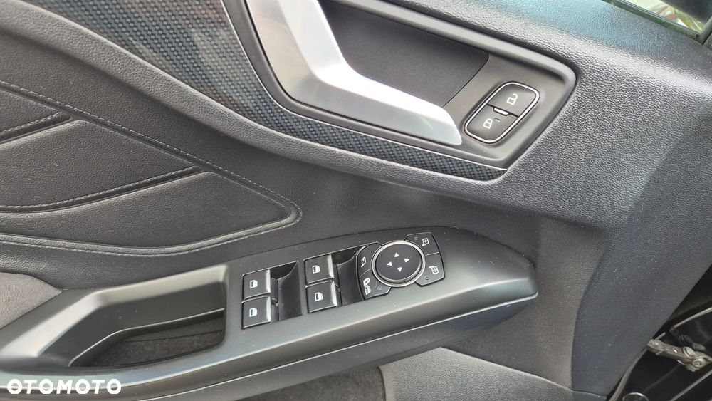 Ford Focus 2.0 EcoBlue ST-Line Business - 31