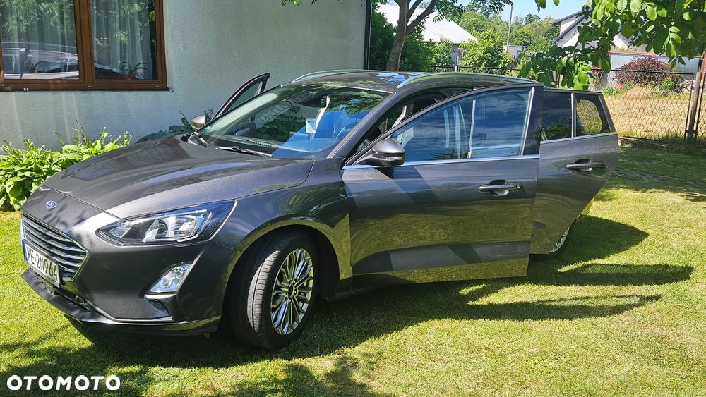 Ford Focus 1.5 EcoBoost Titanium - 18
