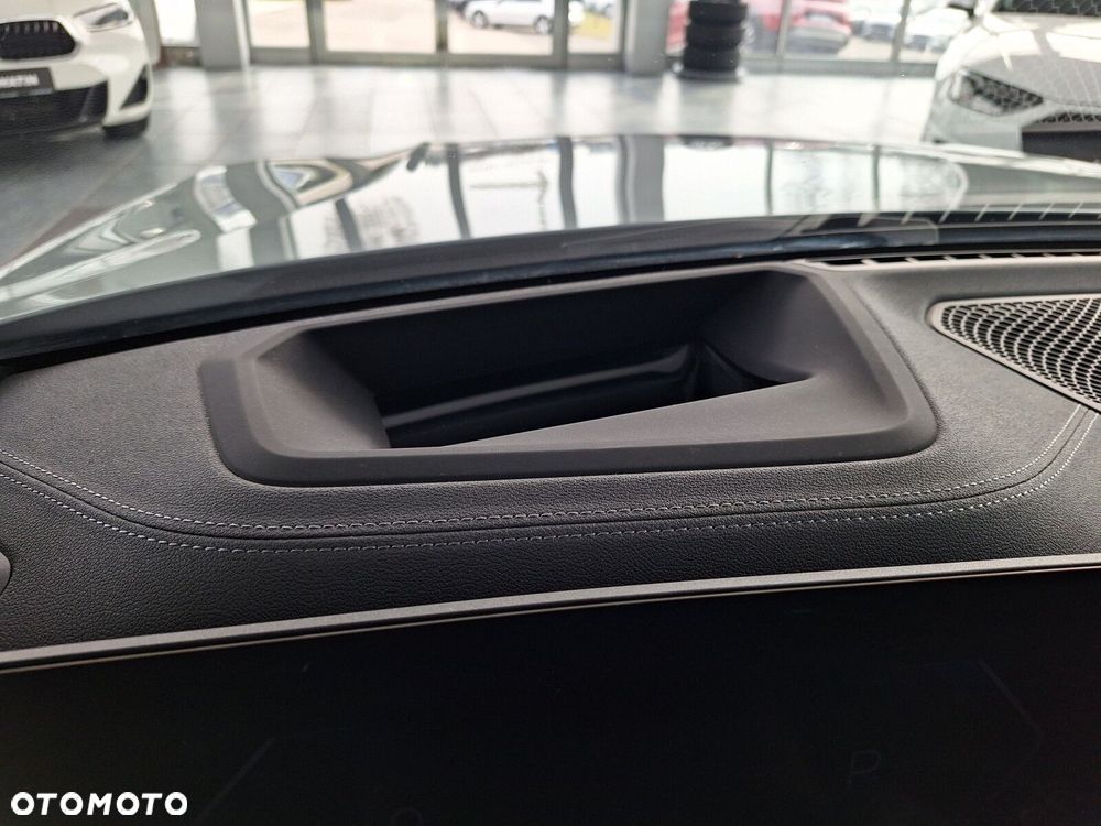 BMW Seria 3 320d xDrive M Sport sport - 23