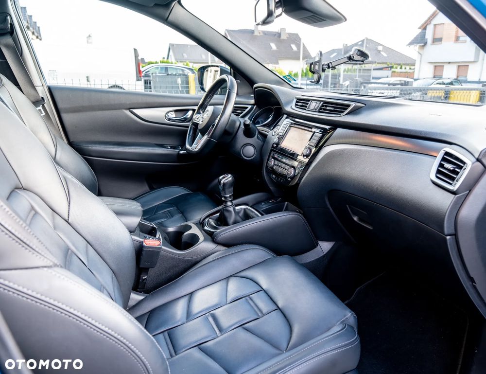 Nissan Qashqai 1.3 DIG-T Tekna - 25