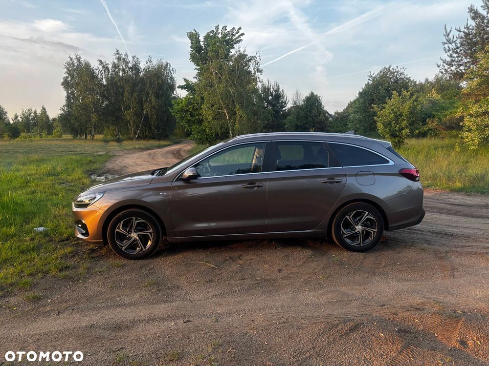 Hyundai i30 ver-1-5-t--gdi-48v-comfort-dct - 3