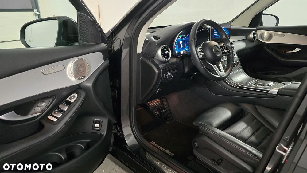 Mercedes-Benz GLC 300 de 4Matic 9G-TRONIC AMG Line Plus - 5
