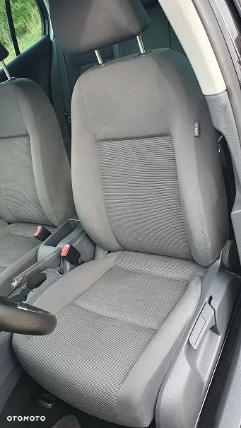 Volkswagen Golf 1.6 Comfortline - 9