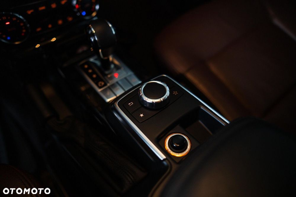 Mercedes-Benz Klasa G 350 BlueTec - 17