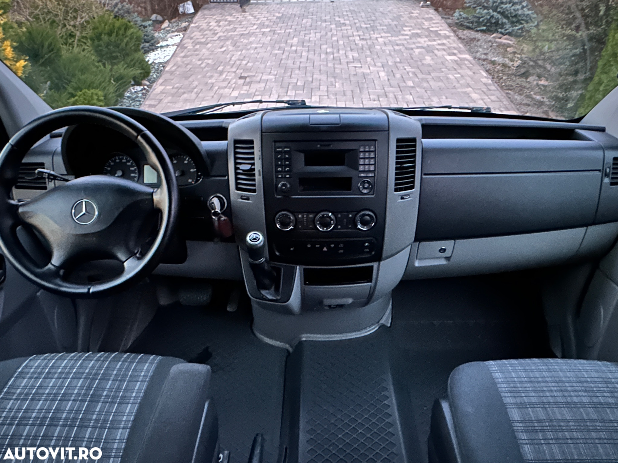 Mercedes-Benz Sprinter 316 Mediu 8+1 Locuri - 5
