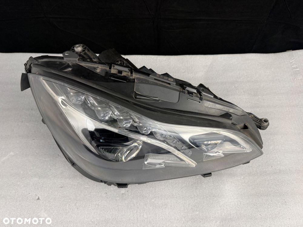 Lampa przednia prawa Mercedes-Benz E W212 A212 full led LIFT A2129063203 - 2