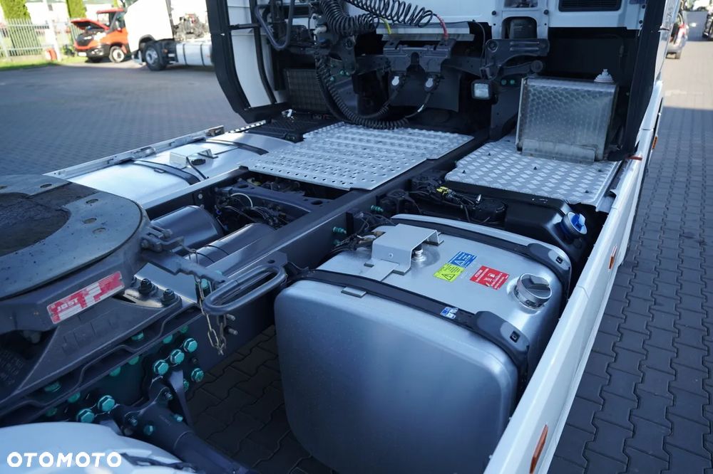 Scania S 580 / V8 / RETARDER / KLIMA POSTOJOWA / CAŁA NA PODUSZKACH / SKÓRY / - 16