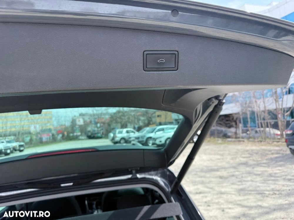 Volkswagen Tiguan 2.0 TDI DSG Elegance - 32