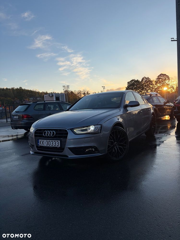 Audi A4 Limousine - 2
