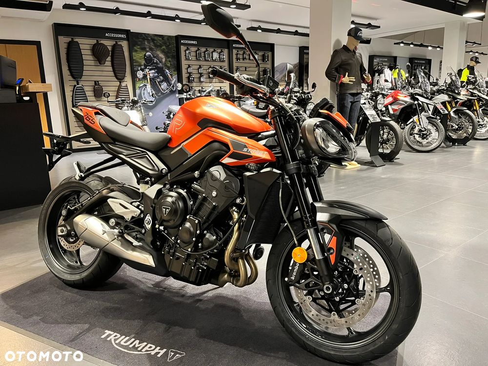 Triumph Street Triple - 3