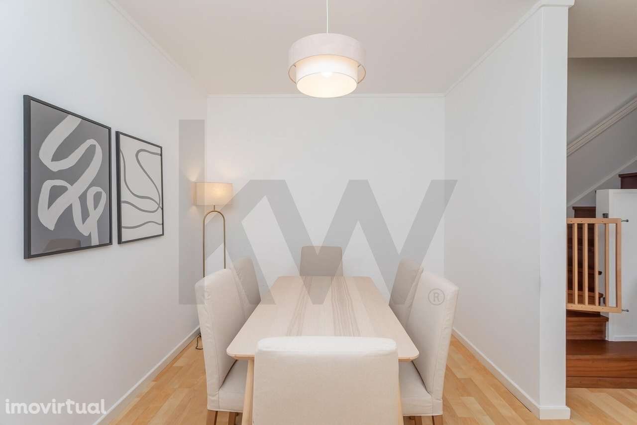 Avenidas Novas | T3 Duplex, mobilado e equipado, c/ um lugar de garage - Grande imagem: 4/47