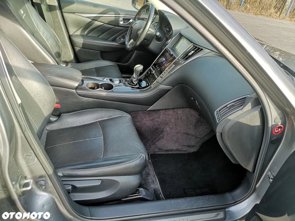 Infiniti Q50 - 33