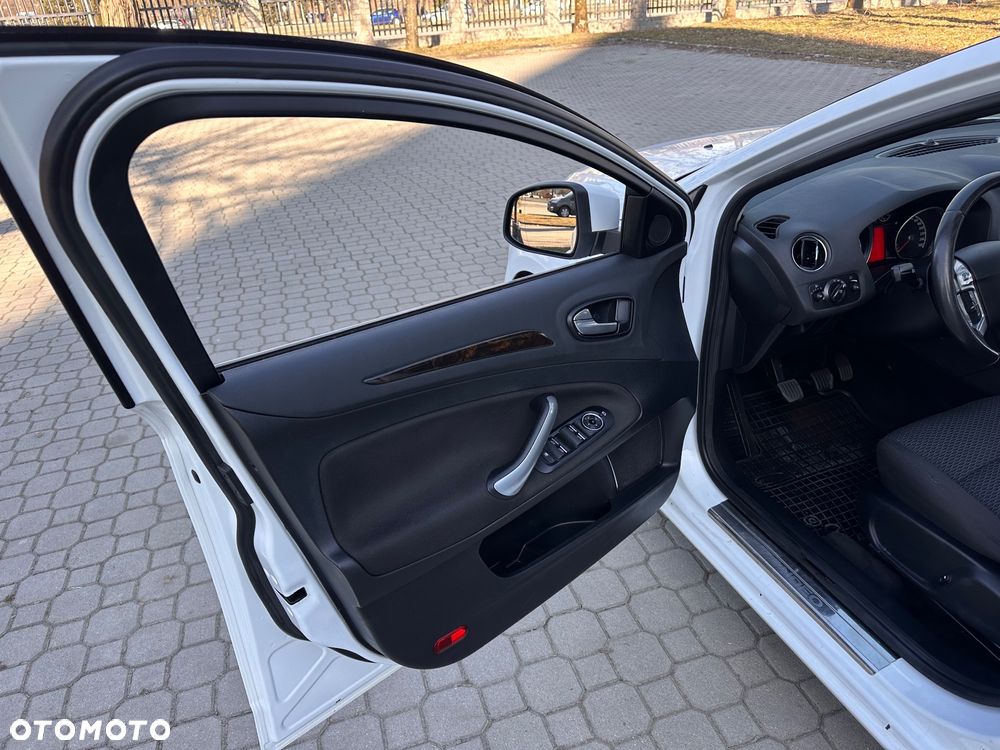 Ford Mondeo 2.0 TDCi Business Edition - 17