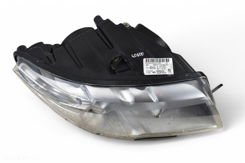 Lampa Prawy Przód Halogen SKODA SUPERB II 2009R EU - 8