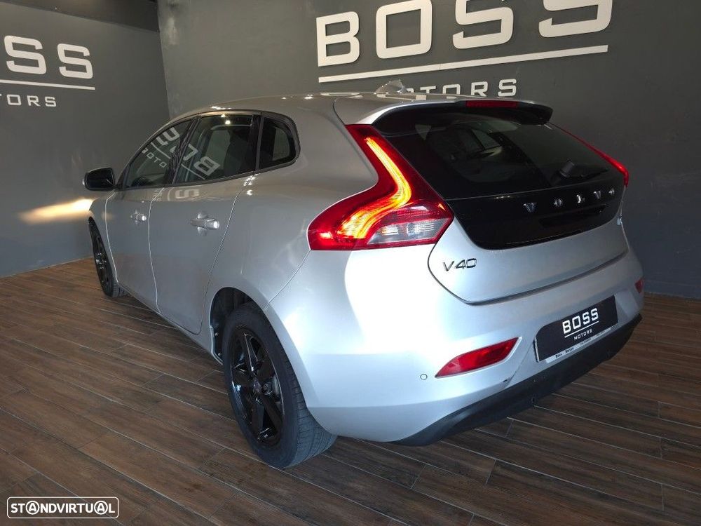 Volvo V40 1.6 D2 Momentum - 14
