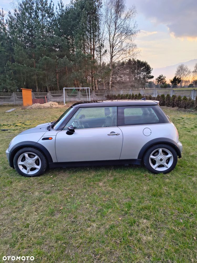 MINI Cooper Standard - 6