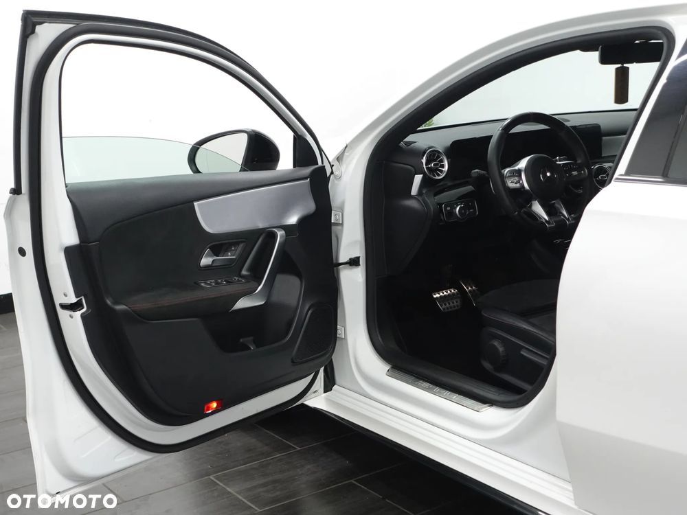 Mercedes-Benz Klasa A 45 S AMG 4-Matic 8G-DCT - 17