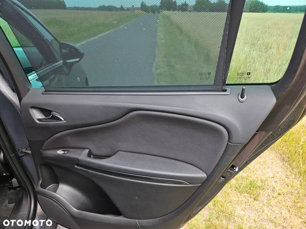 Opel Zafira 2.0 D (CDTI ecoFLEX) Start/Stop Active - 10