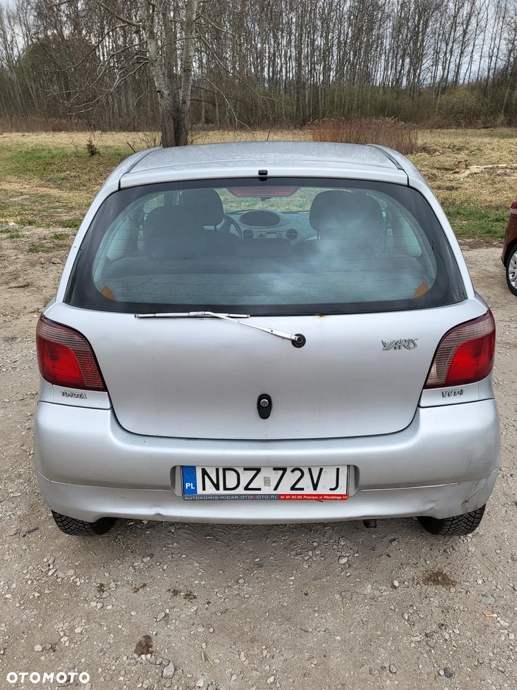 Toyota Yaris - 3