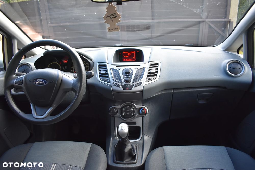 Ford Fiesta 1.25 Trend - 17