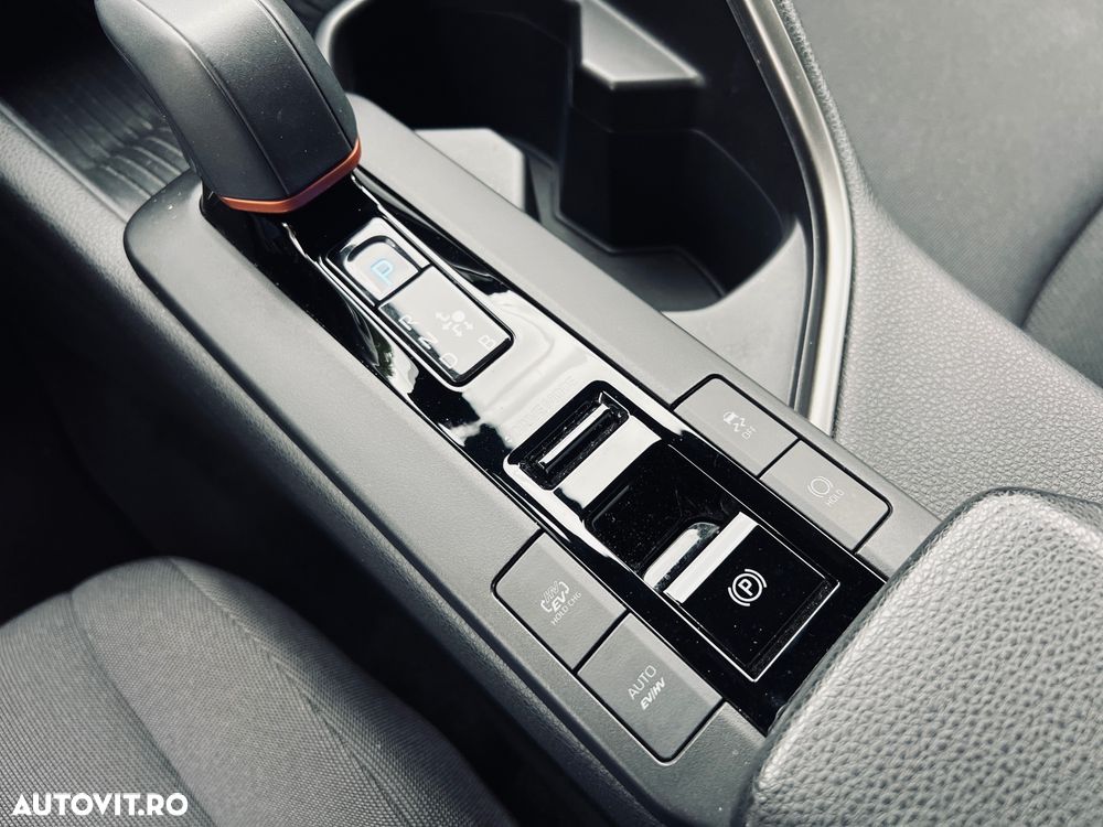 Toyota C-HR 2.0 PHEV 223 CP 4x2 CVT Dynamic - 15
