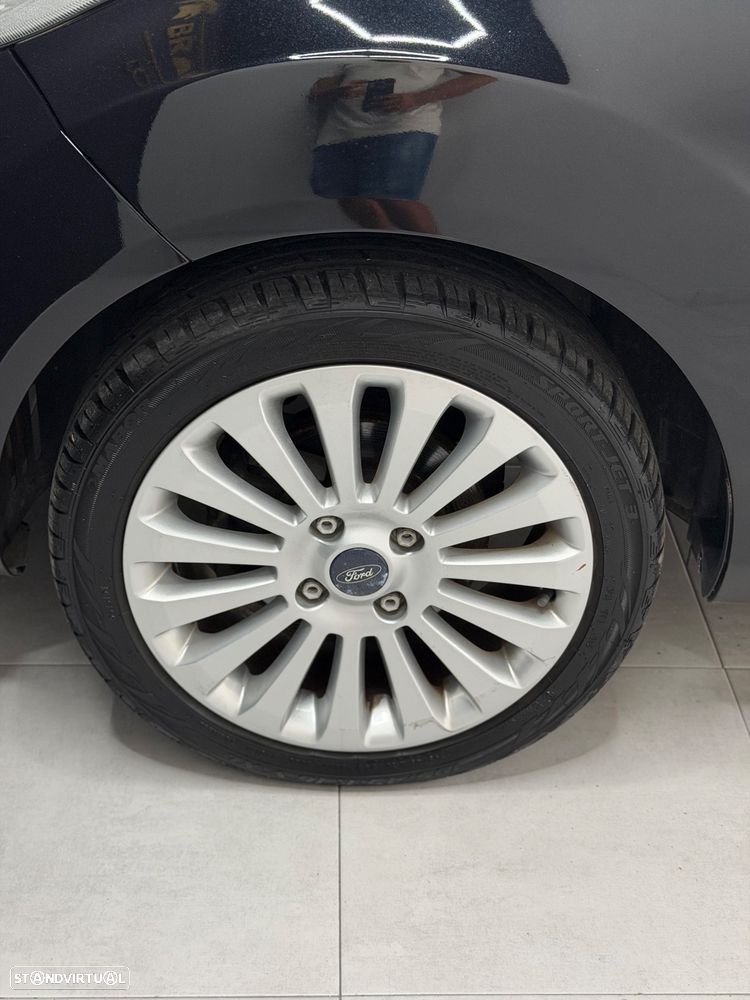Ford Fiesta 1.25 Titanium - 25